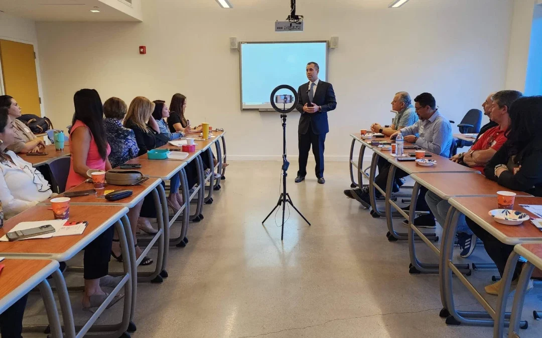 De Abogado a Funcionario Público: La Trayectoria de Juan Fernández Barquin y Su Impacto en la Comunidad